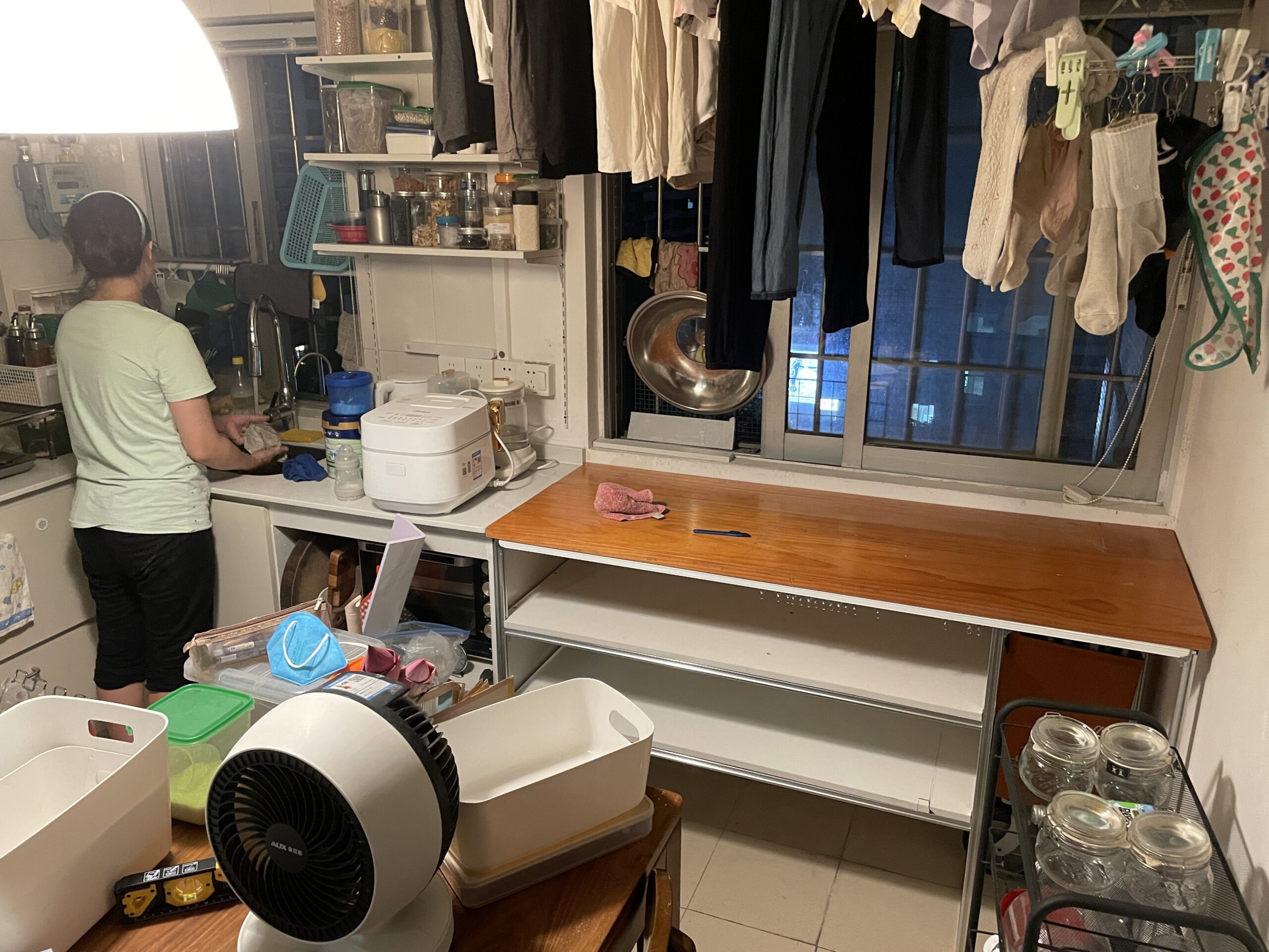 用铝型材搭建置物架